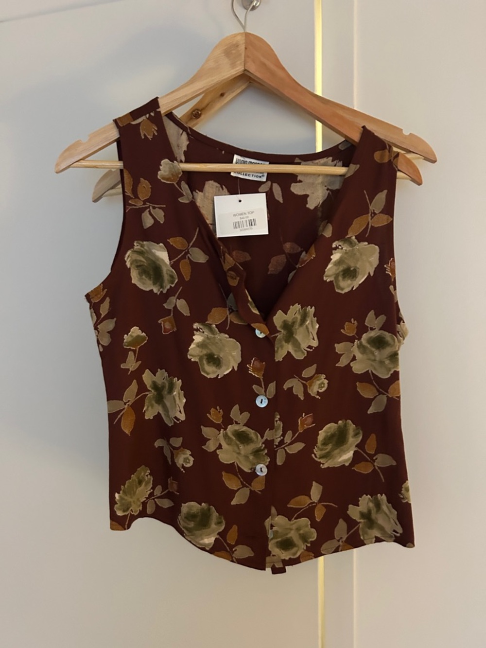 Sleeveless Floral V-Neck Button Front Camisole - Brown/Green